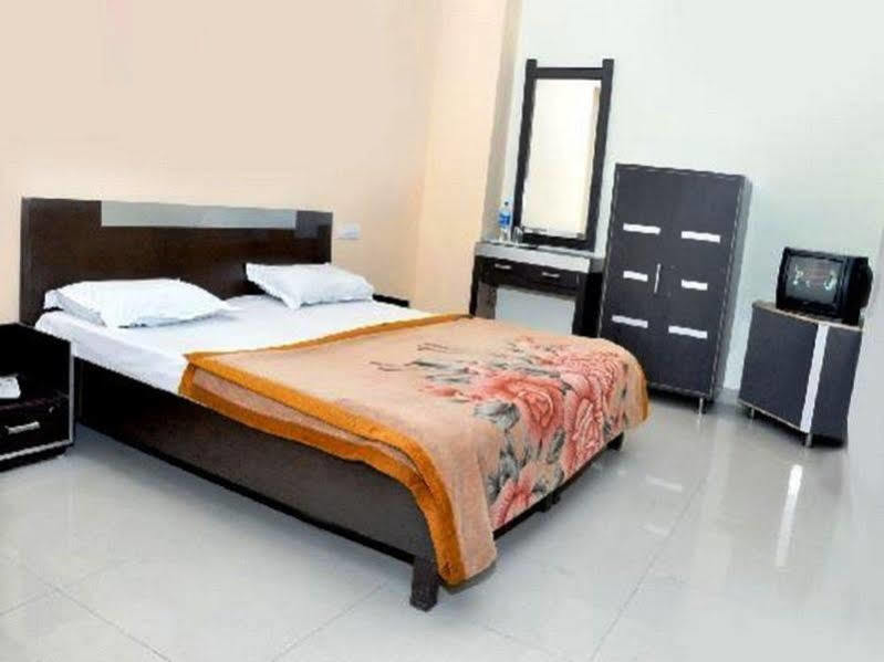 Sukhman International Hotel Near Amritsar Railway Station Eksteriør bilde